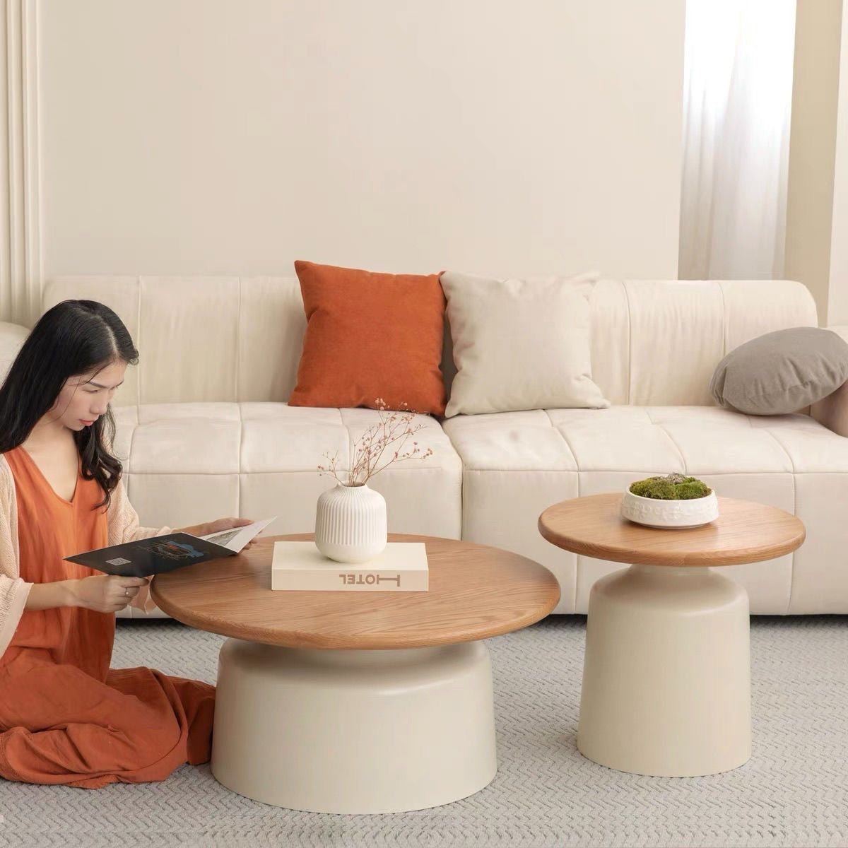 Modern Round Coffee Table Set with Wood Grain Tops and Cream Pedestal Bases a€?2-Piece Minimalist Accent Table Set for Living Room or Lounge