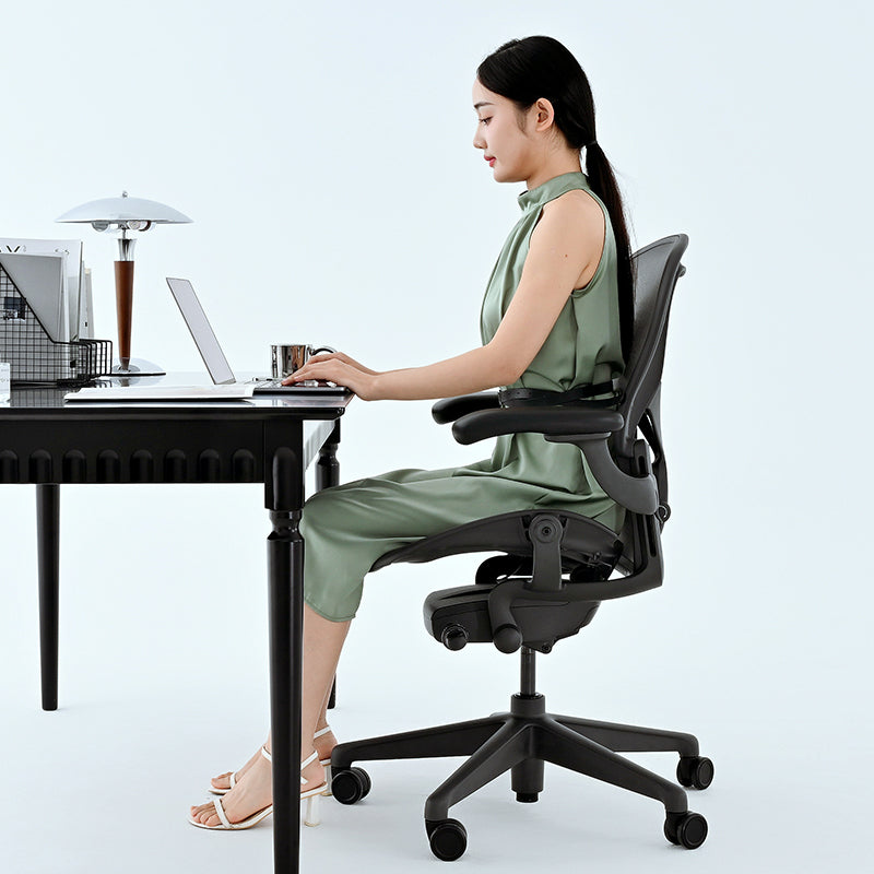 High-Performance Ergonomic Office Chair with 4D Armrests, Adjustable Seat Depth, and Dynamic Lumbar Support for Work or Study